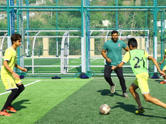 https://zincfootball.com/wp-content/uploads/2021/04/1.-Ashok-Chandna-min-640x480.jpg